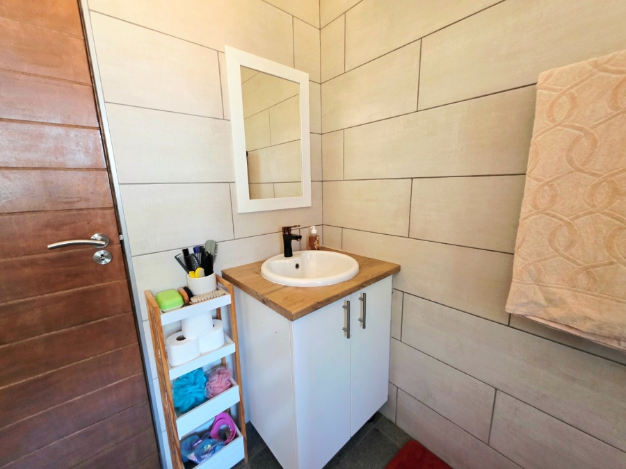 4 Bedroom Property for Sale in Generaal De Wet Free State